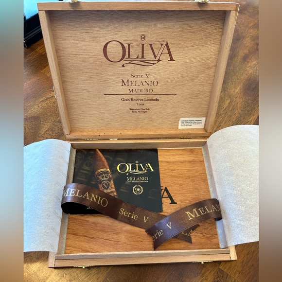Oliva Cigar Box (Empty) - Picture 2 of 2